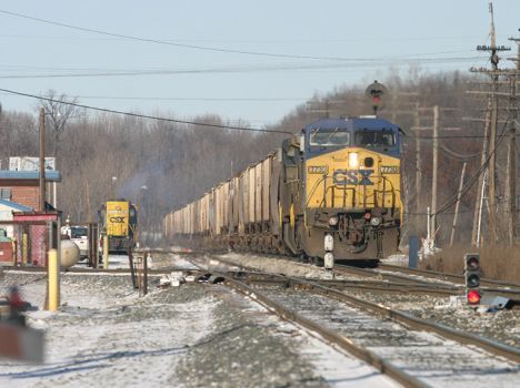 CSX 7730 heads south at Plymouth, MI with a grain train.  2004 [Dale Berry photo]